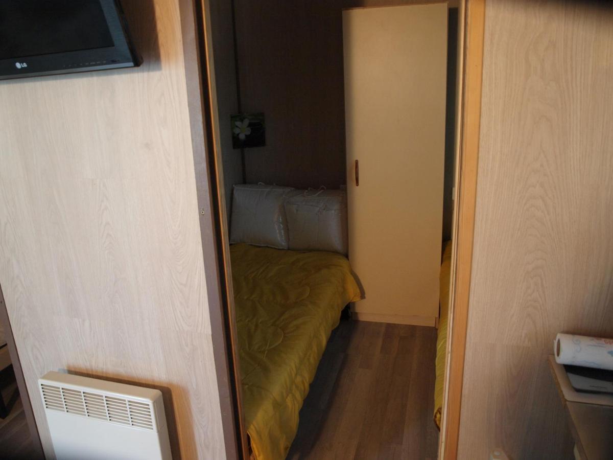 פורטיסיו Le Petit Chalet מראה חיצוני תמונה
